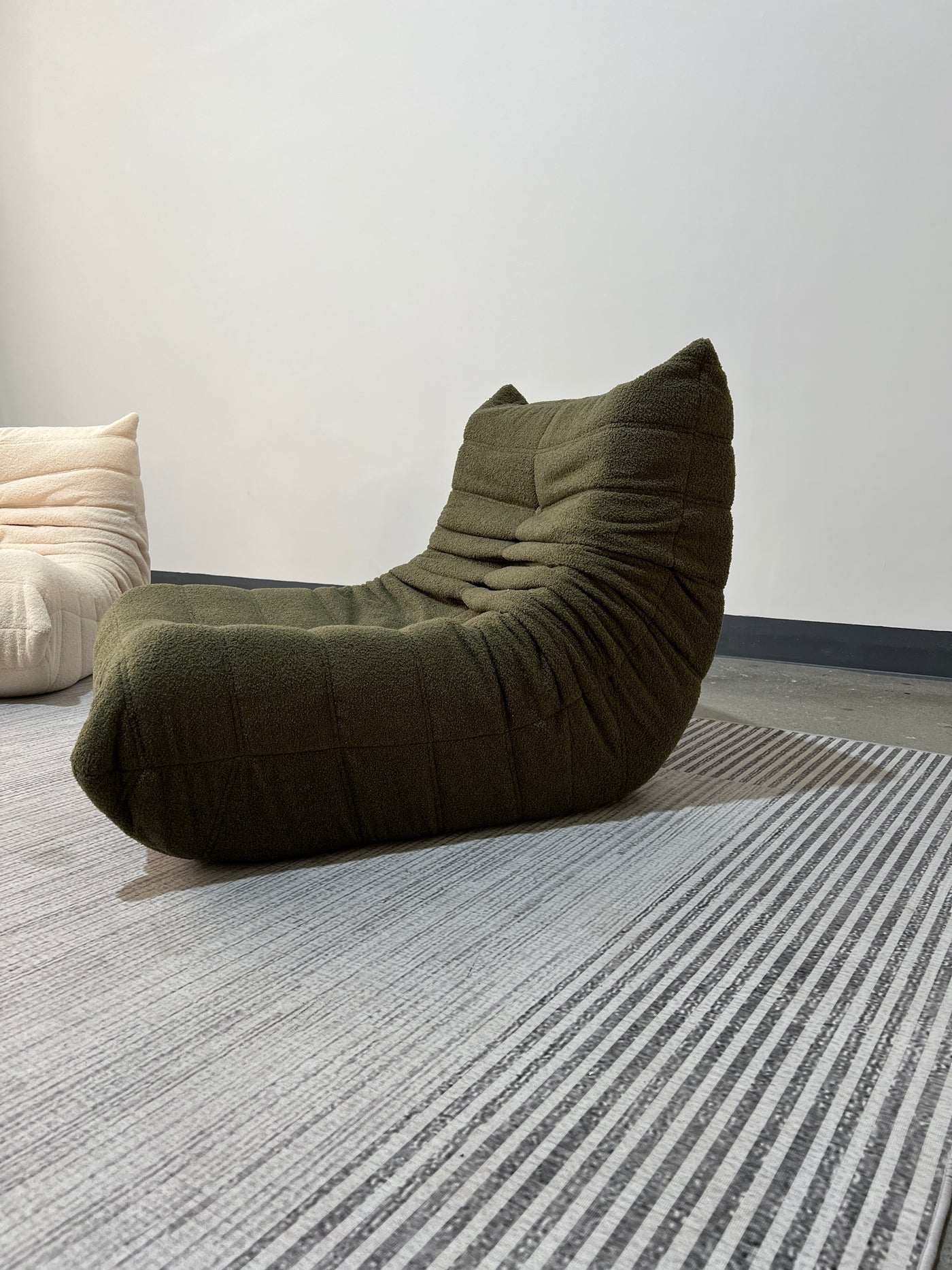 TOGO Lounge Chair