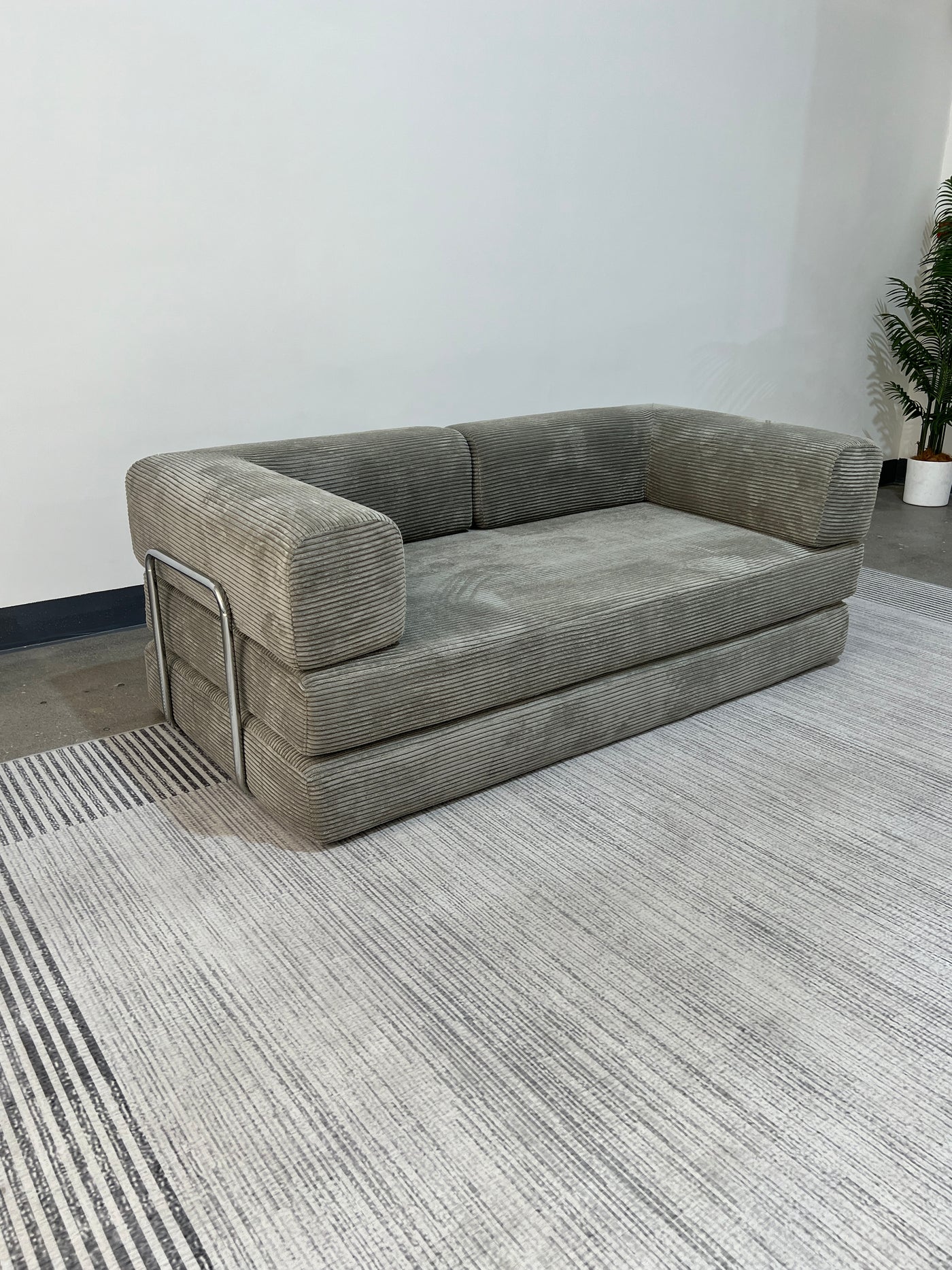 NOVA Lounger/Sofa Bed