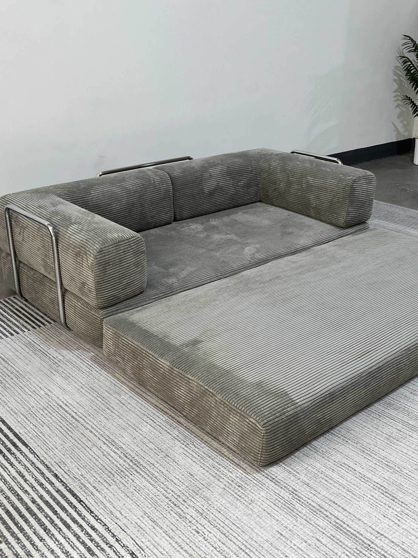 NOVA Lounger/Sofa Bed