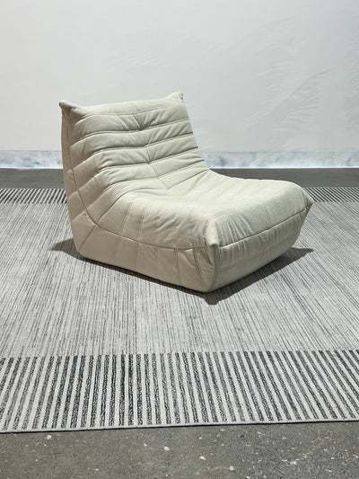 TOGO Lounge Chair