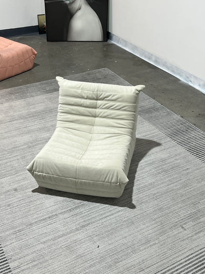 TOGO Lounge Chair